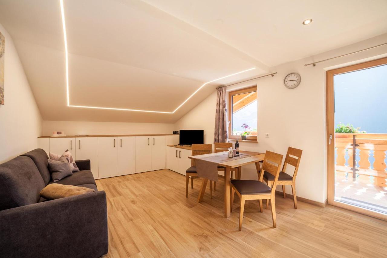 Innergasserhof Ferienwohnung Enzian San Martino In Passiria  Bagian luar foto