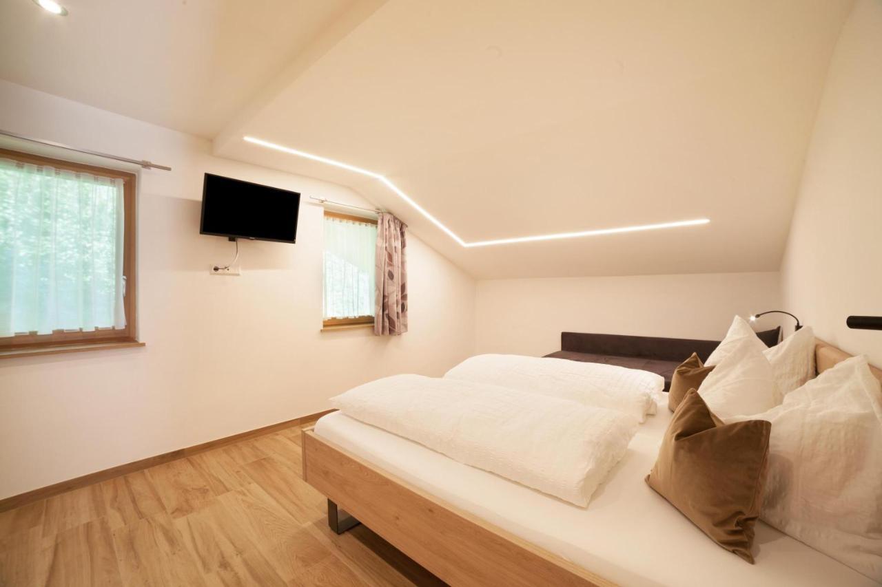 Innergasserhof Ferienwohnung Enzian San Martino In Passiria  Bagian luar foto